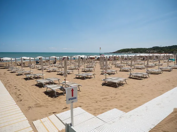 Camping Village Grotta Dell'acqua (FG) Puglia